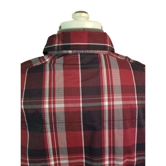 Columbia Men's Shirt Plaid Multicolor Size‎ M, Length 29 in, Pit to Pit 23 in - Picture 9 of 9